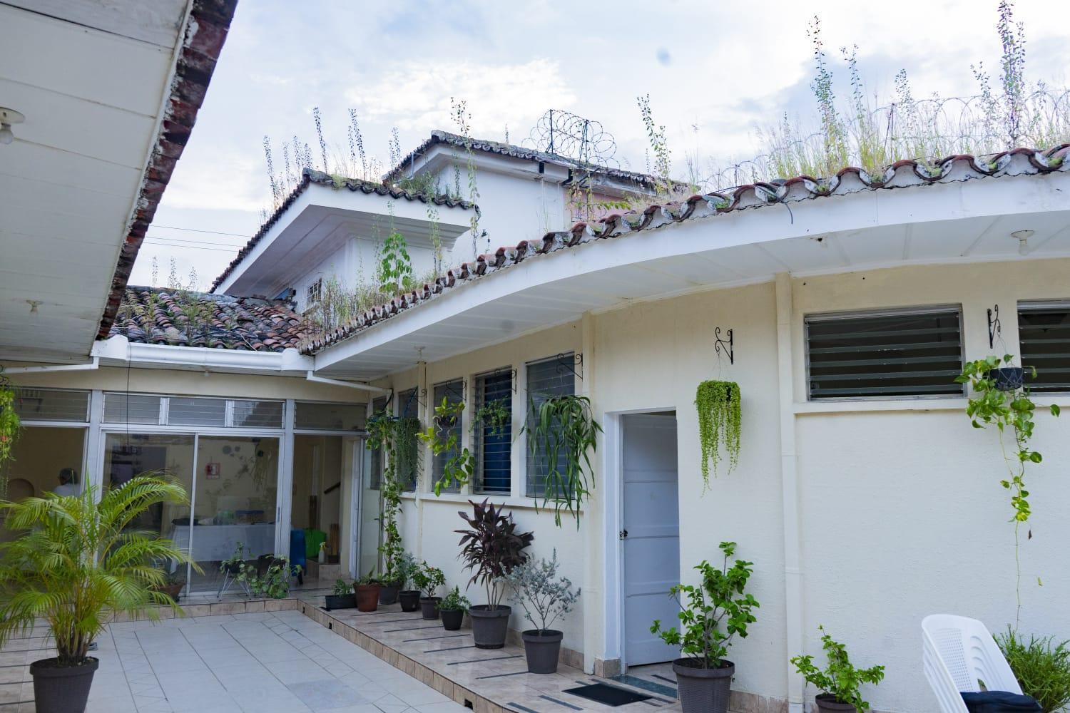 Hostal Casa Luna Santa Ana Luaran gambar