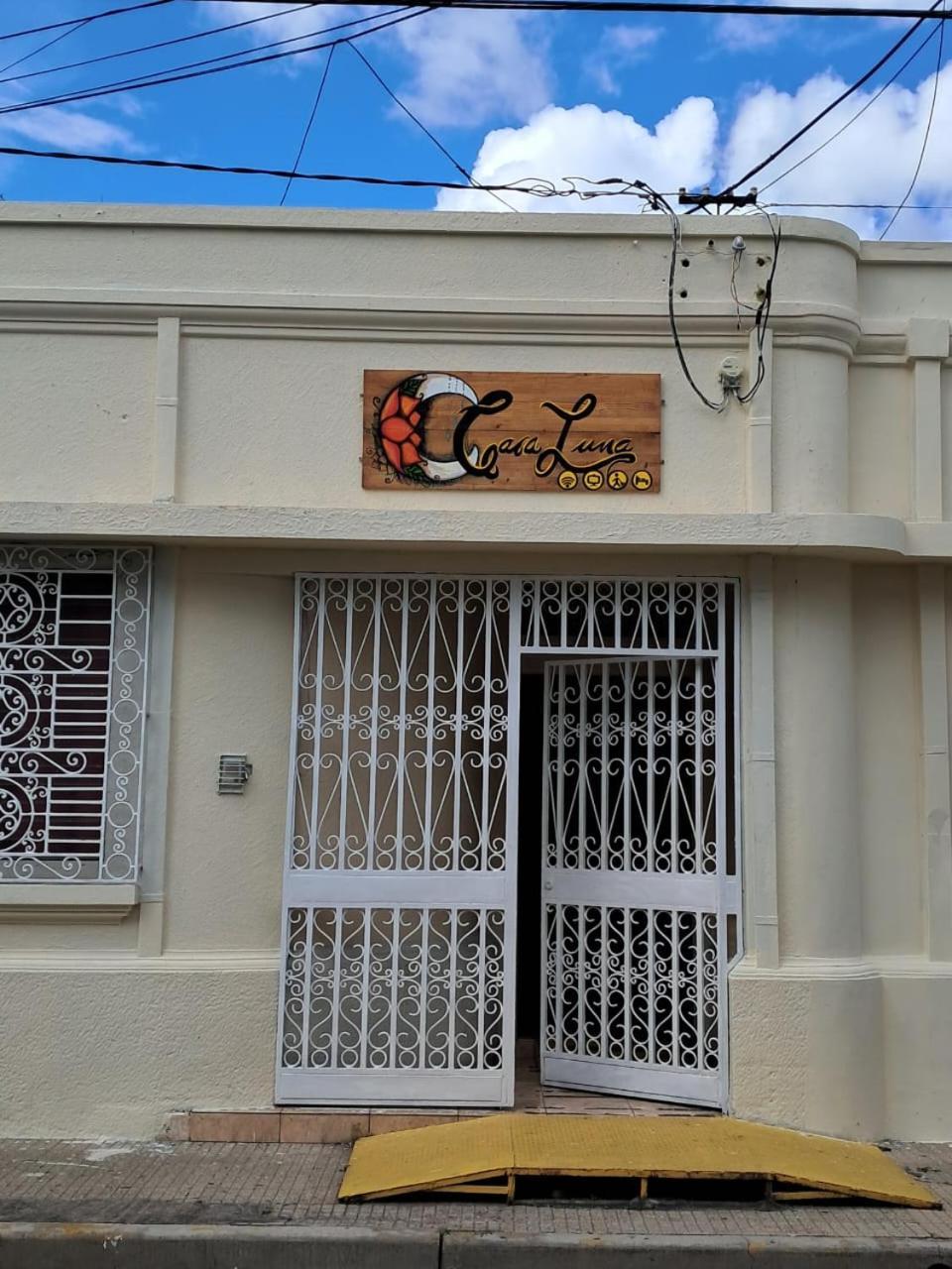 Hostal Casa Luna Santa Ana Luaran gambar
