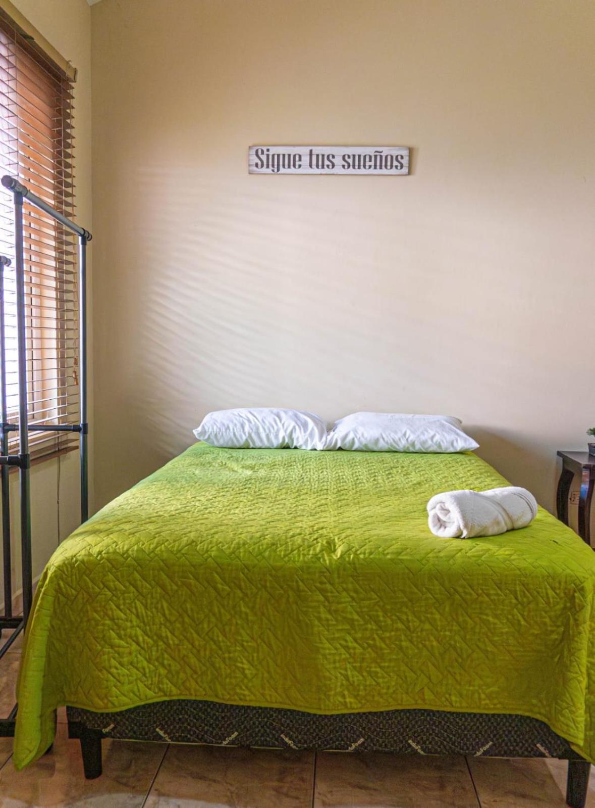 Hostal Casa Luna Santa Ana Luaran gambar